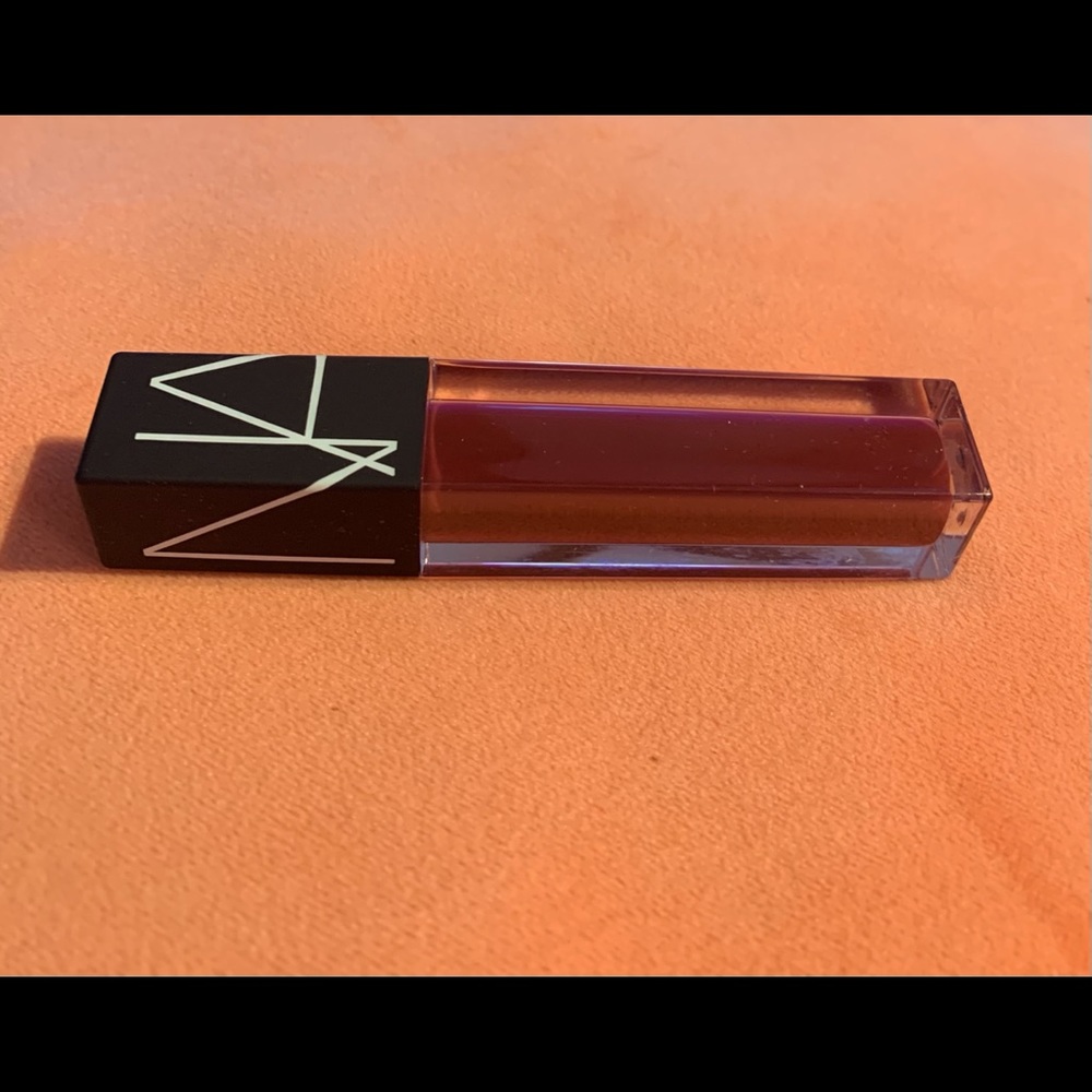 Infallible Glide creamy Lipstick